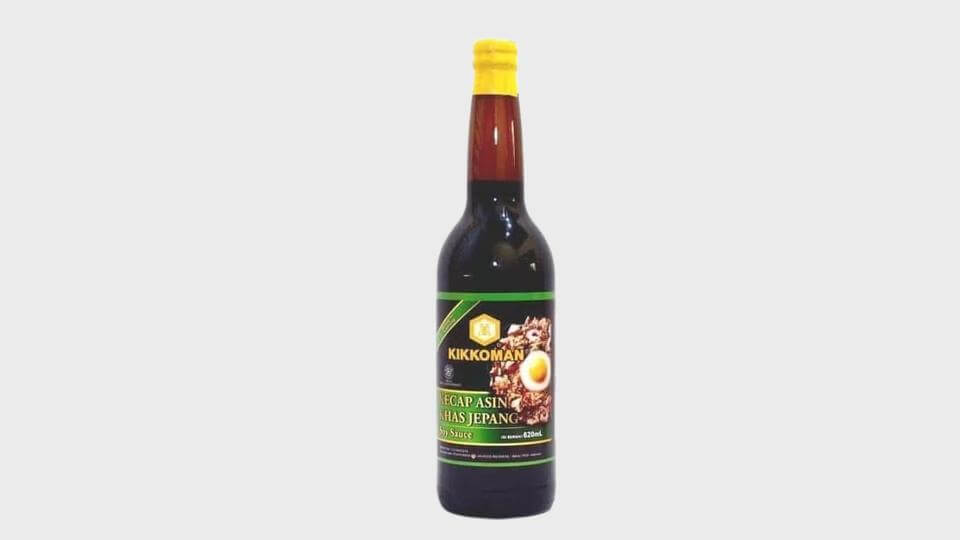 Kikkoman Kecap Asin Jepang Botol 620 ml